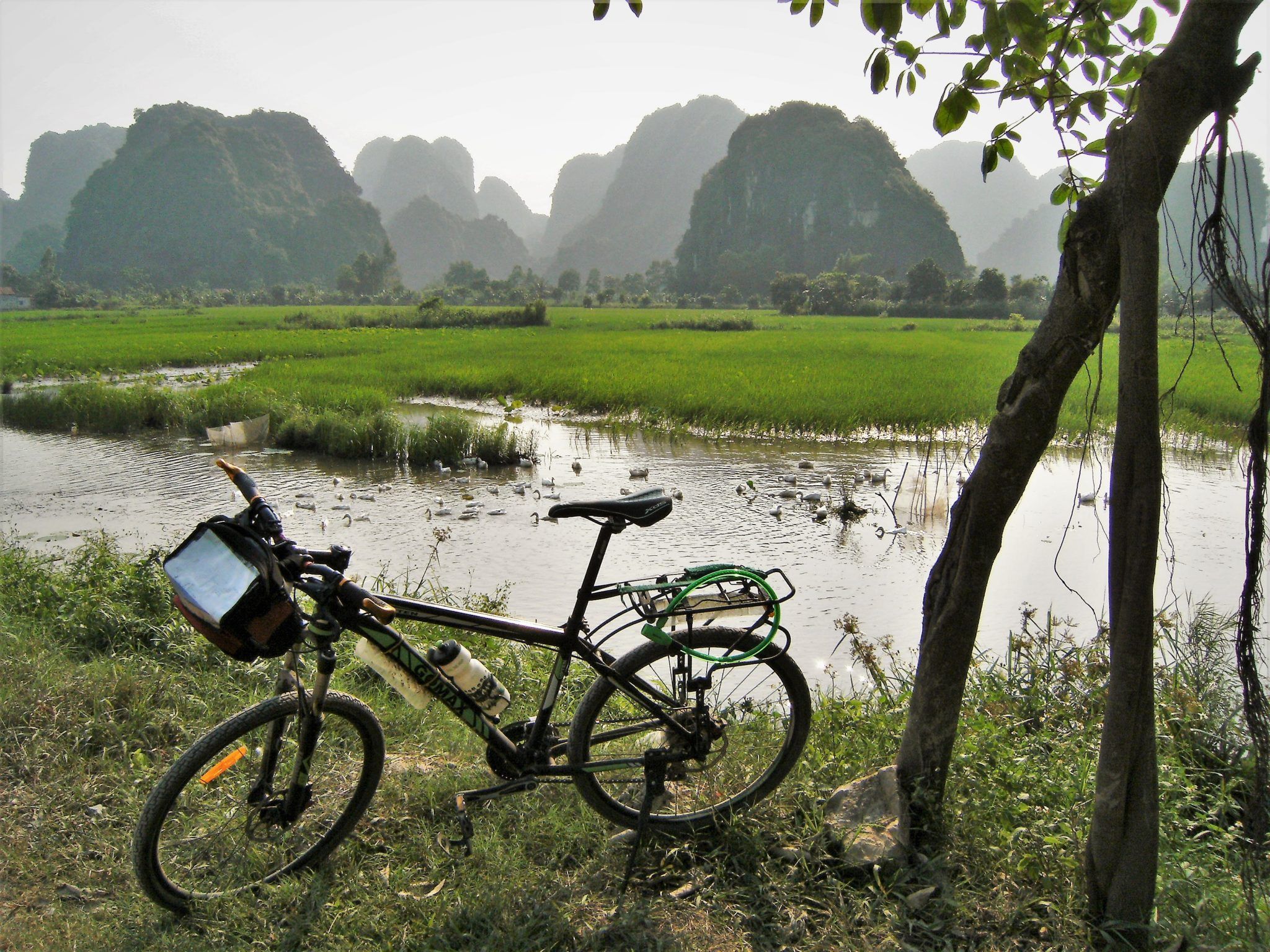 Bicicleta en Ninh Binh, Vietnam